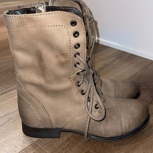 Steve Madden Troopa Combat Boots